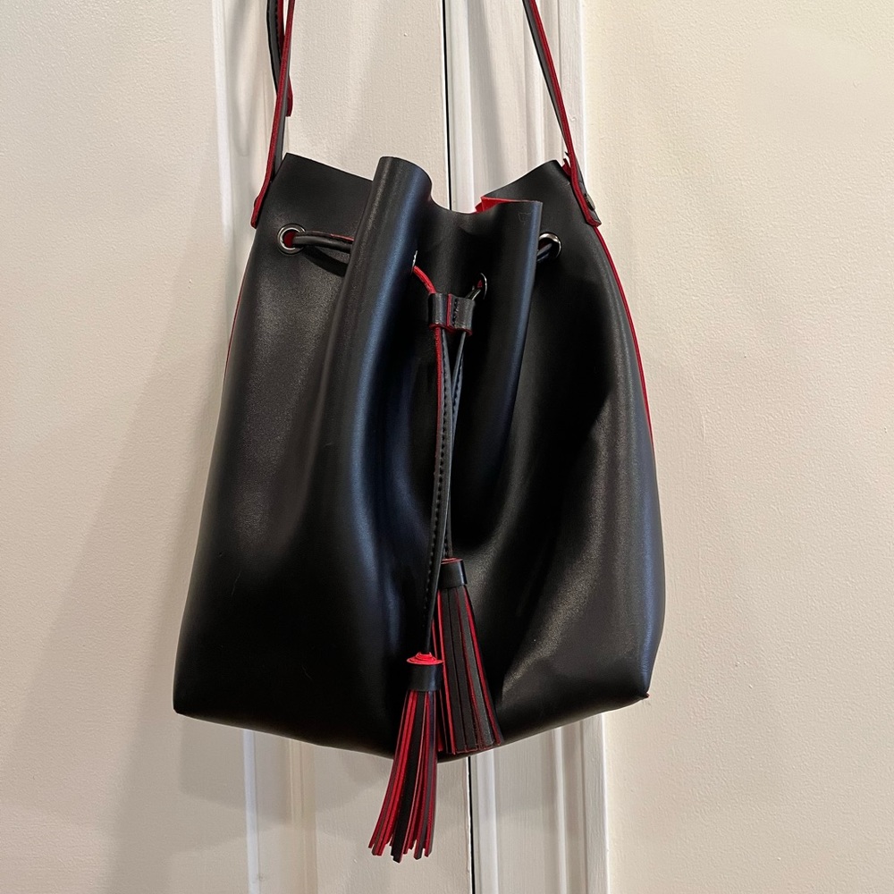 LIKE NEW Steve Madden Bgemmaa bag